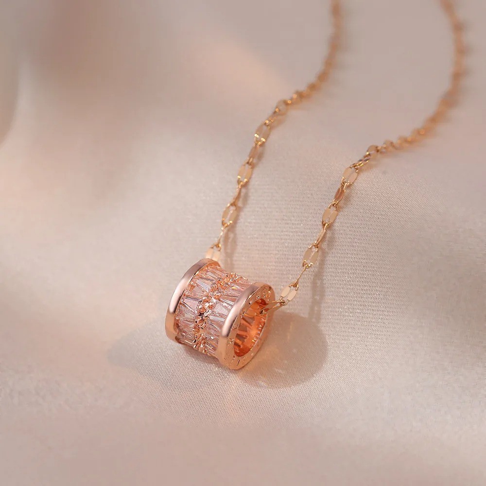 Gold Tone Pendant Necklace Stainless Steel Clavicle Chain Fashion Women Jewelry