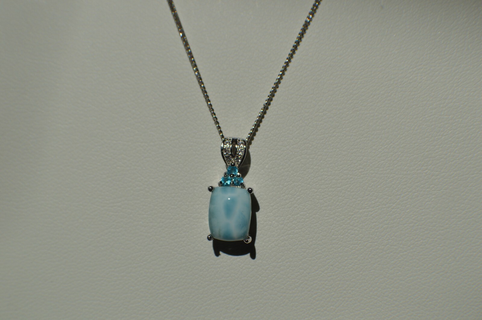 2.57ct Larimar / Apatite / Zircon Pendant 18″ Chain in Fine Sterling Silver
