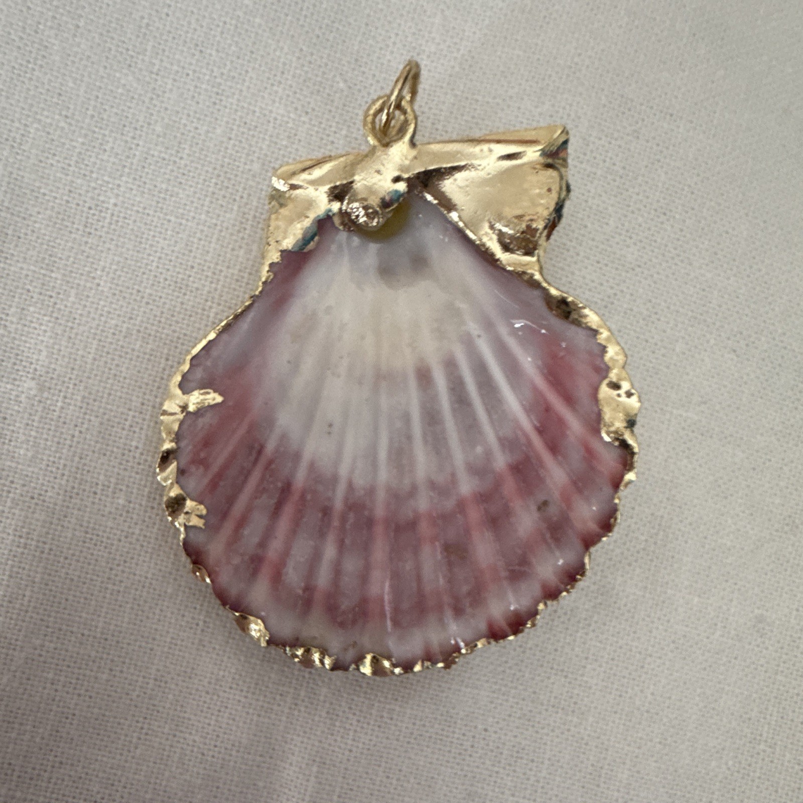 Vintage Calico Shell Charm Pendant – Beach Sea Nature Theme from Hawaii