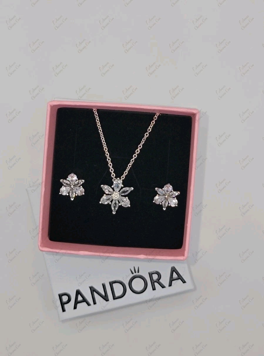 Authentic PANDORA Sparkling Herbarium Necklace & Earrings Set w/ Box 392387C01