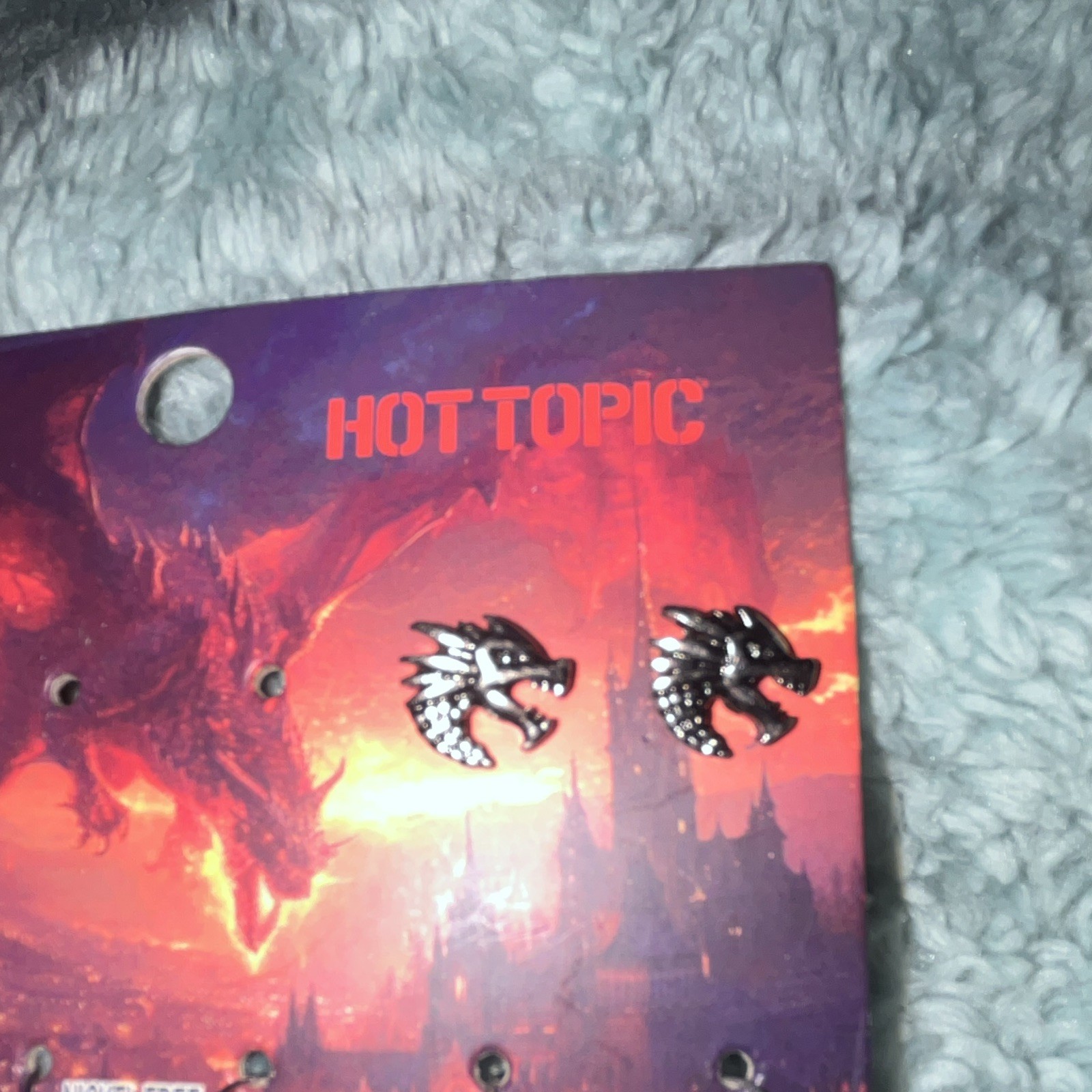 Hot Topic Nickel-Free Fantasy Dragon & D20 Dice Dangle and Stud Earrings Set (5)