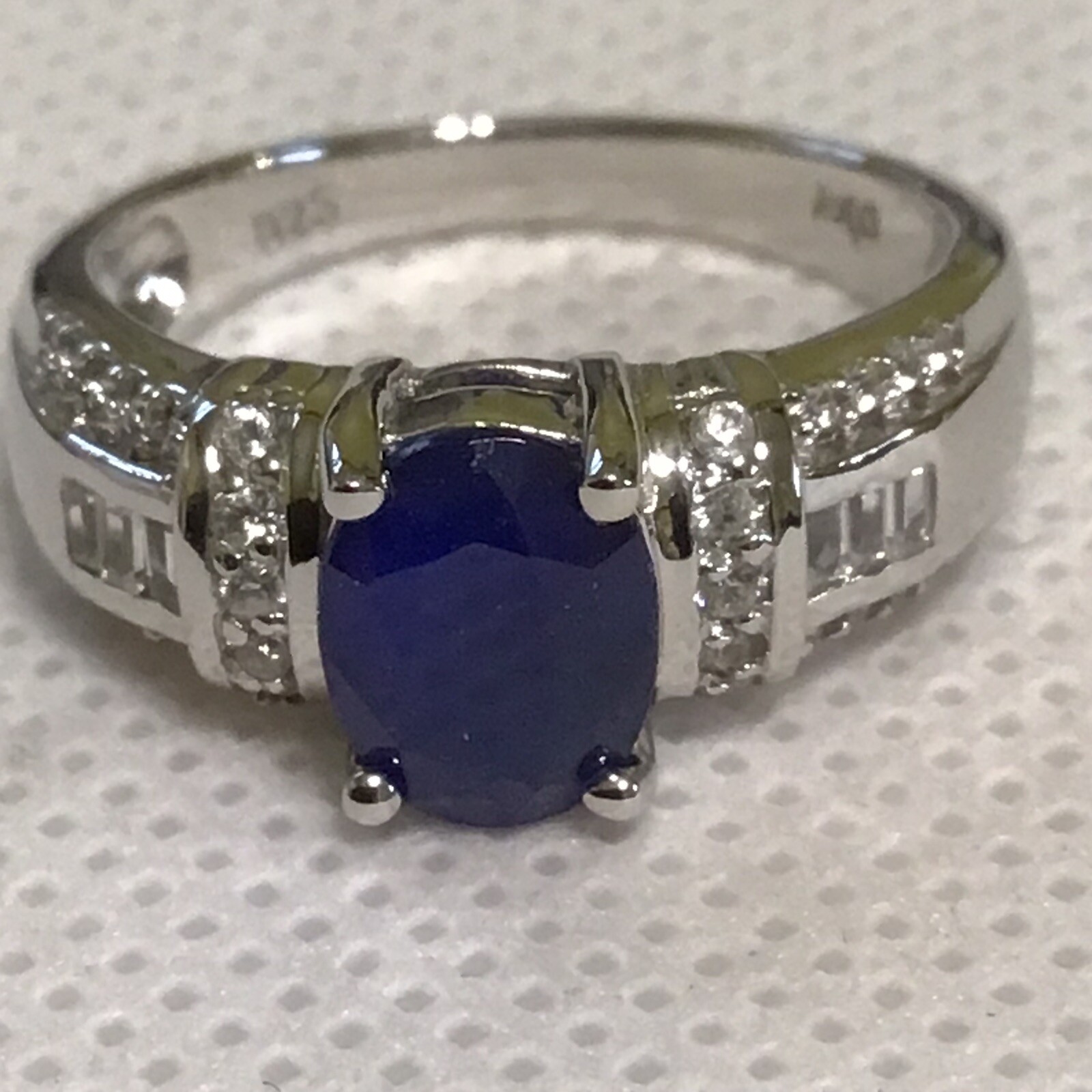 Genuine Tanzanian Blue Spinel & Natural White Zircon Ring (Sz8) TGW 1.75cts