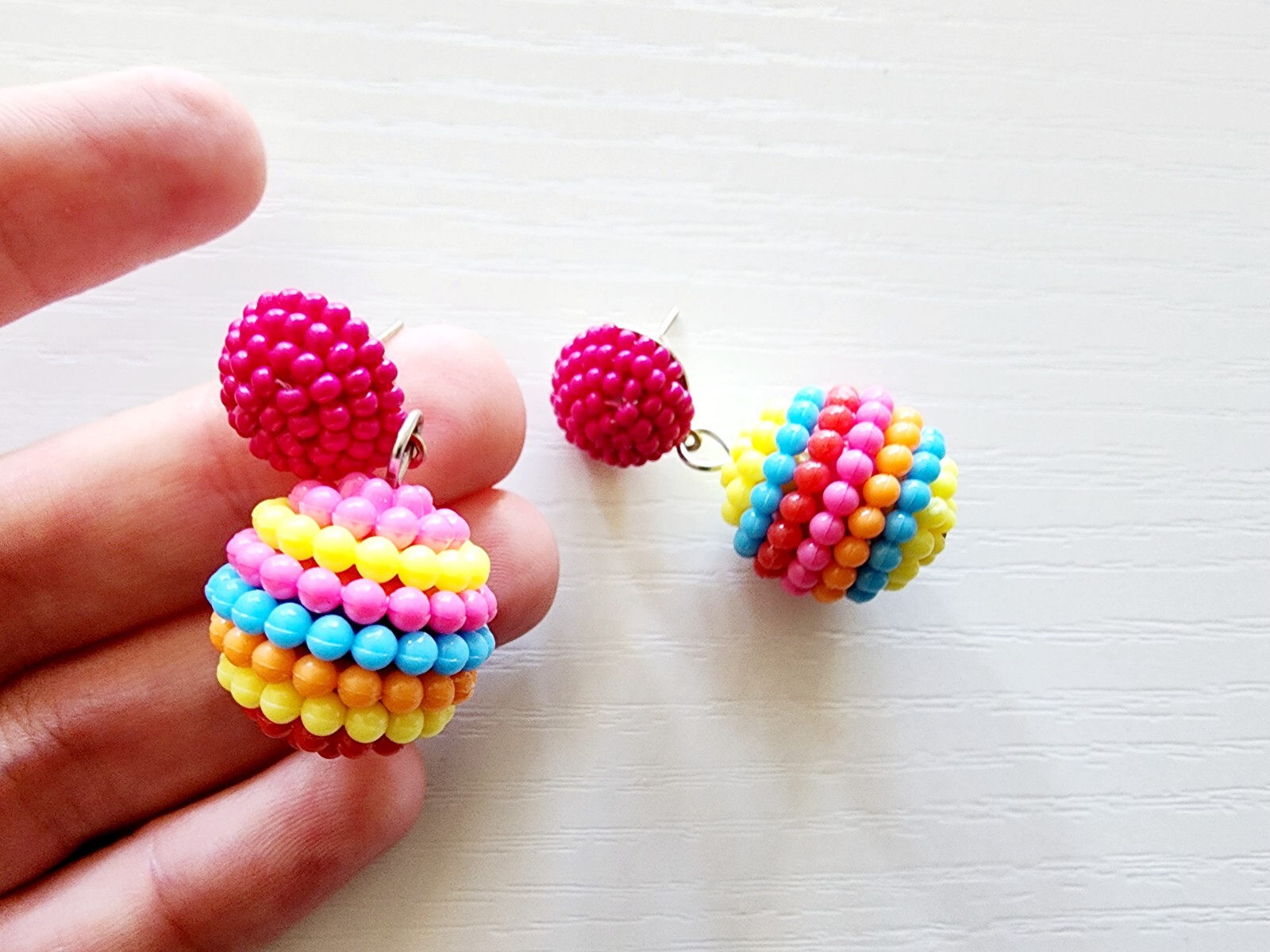 Multi-Colored Beaded Stud Earrings – Elegant Seed Bead Ball Design