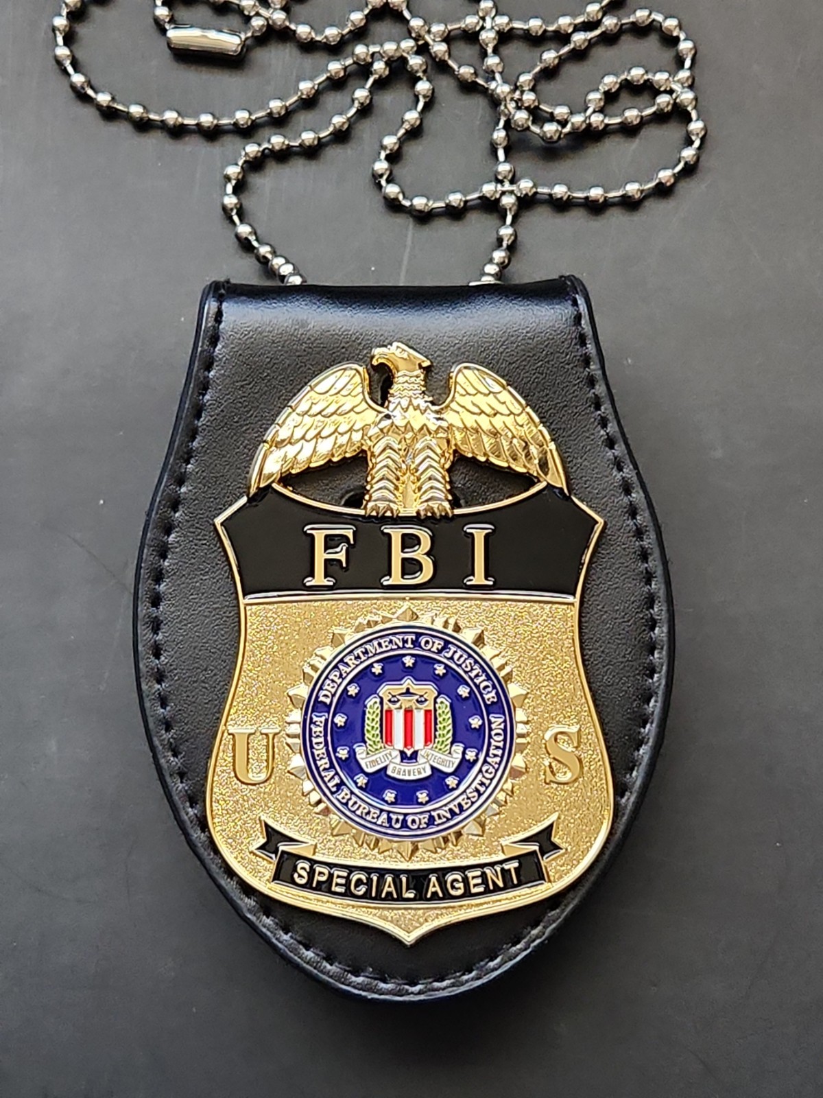 FBI Replica Metal Badge with Holder, for Cosplay, Movie Prop, and Collectors