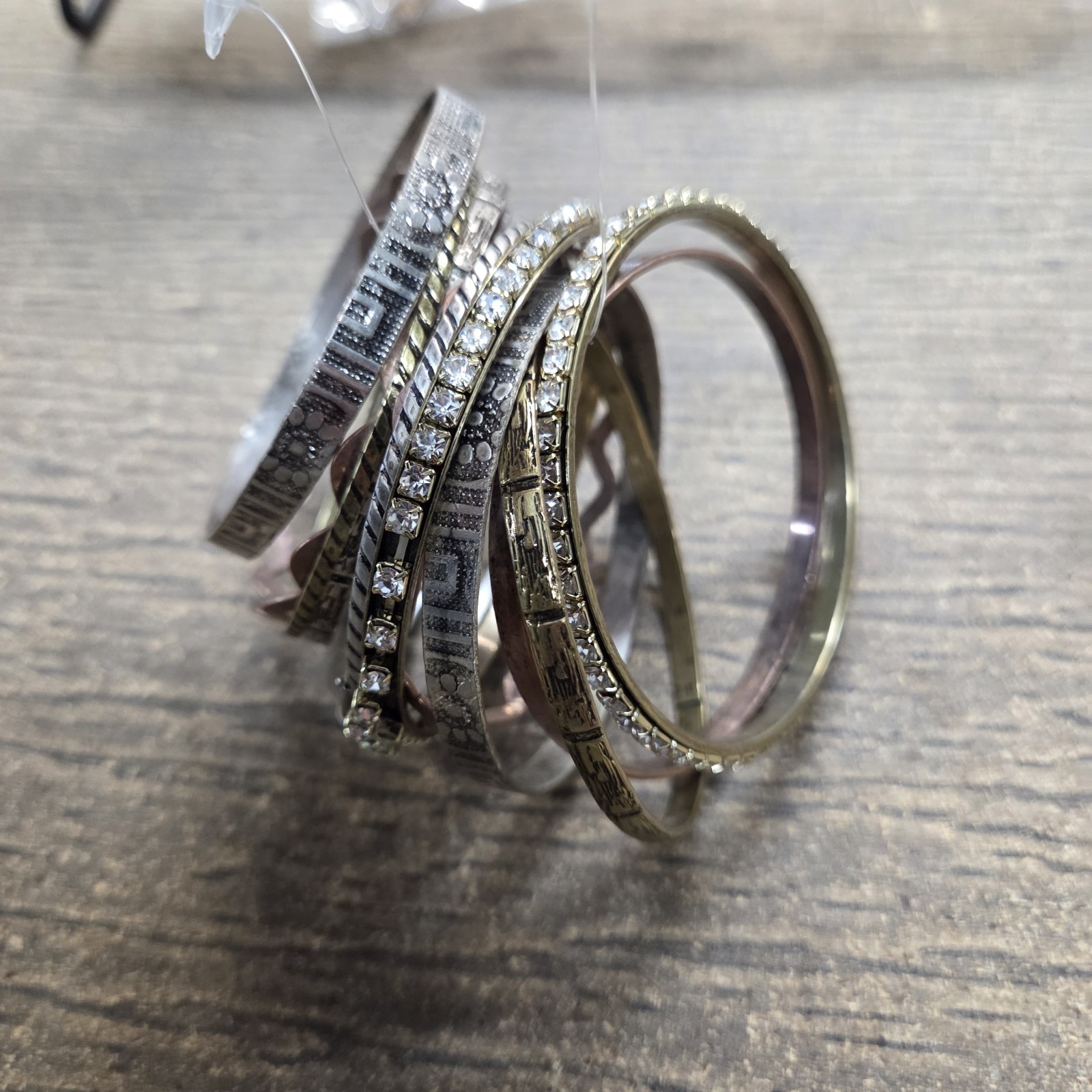 Set of 16ct Copper Stainless-Silvr Tone Ast Stackable Bangle Bracelets Lot Of 6!