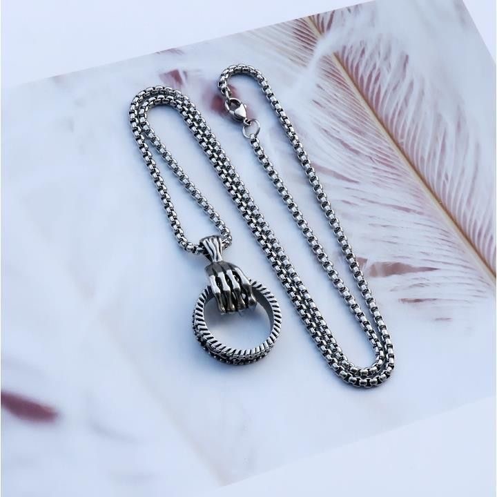 316 Stainless Grab Circle Disc Pendant Box Chain Unisex Skeleton Necklace