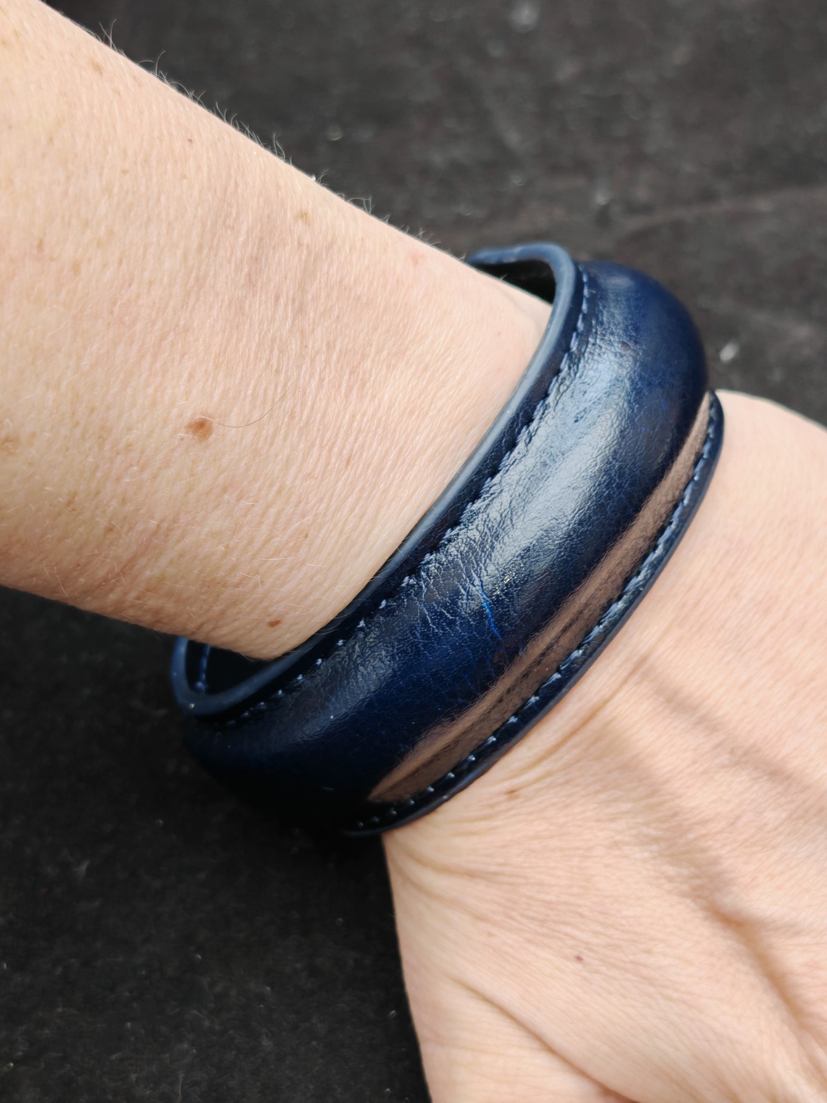 Designer style smart chic stitched padded leather torque cuff bangle bracelet
