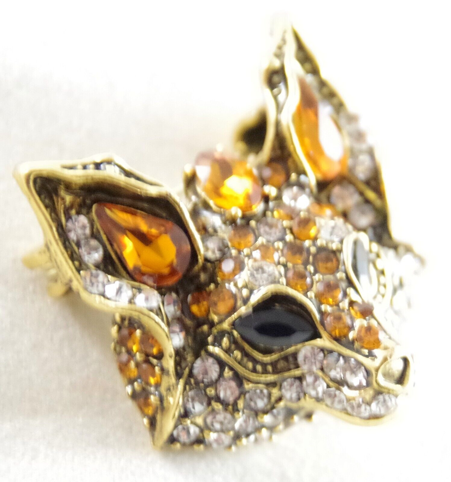MINI 1 1/8″ NWOT DESIGNER STYLE DIMENSIONAL CRYSTAL RHINESTONE FOX HEAD BROOCH