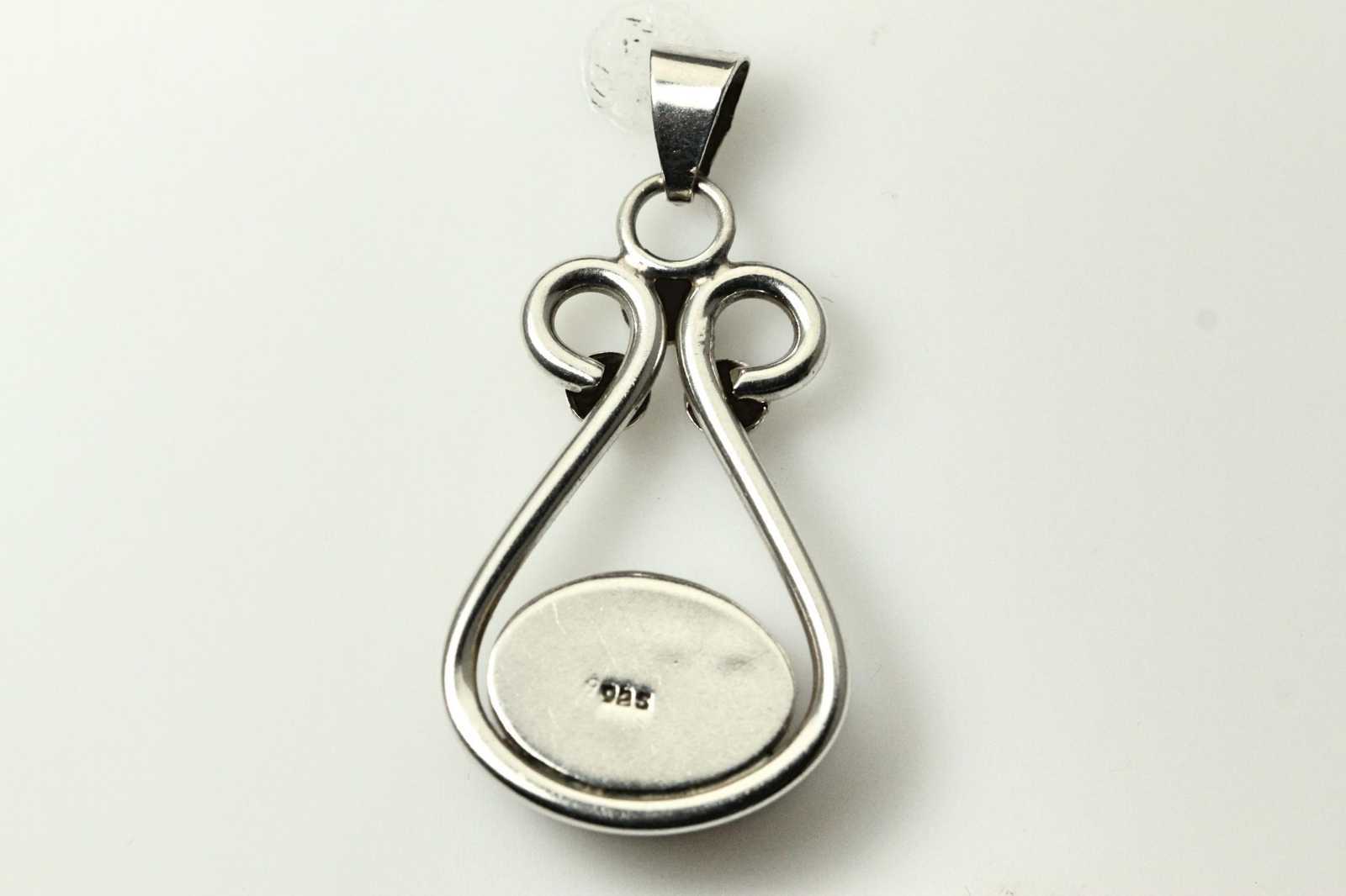 925 Sterling Silver Oval Red Carnelian Stone Pendant 13.3 Grams (PEN6298)