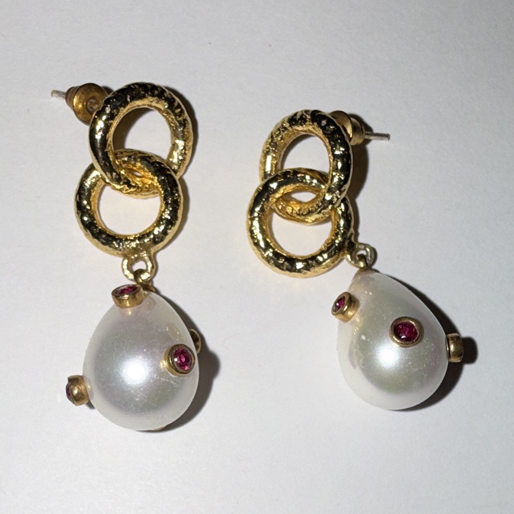Gold Tone Chain Link Double Circle Drop Earrings White Teardrop Pearl Dangle