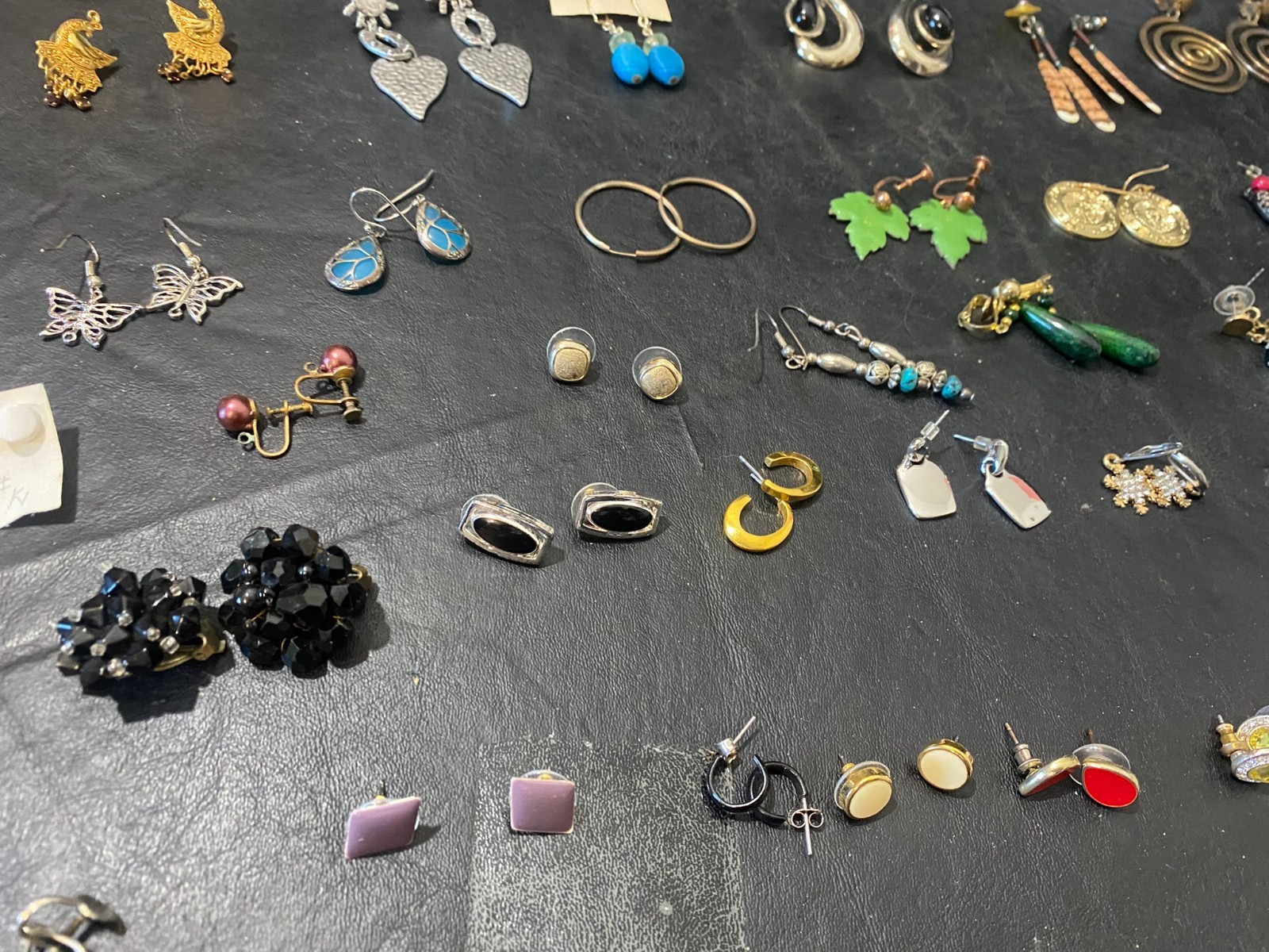 huge lot 125+ pairs earrings earring collection dangle stud hoop clip estate +