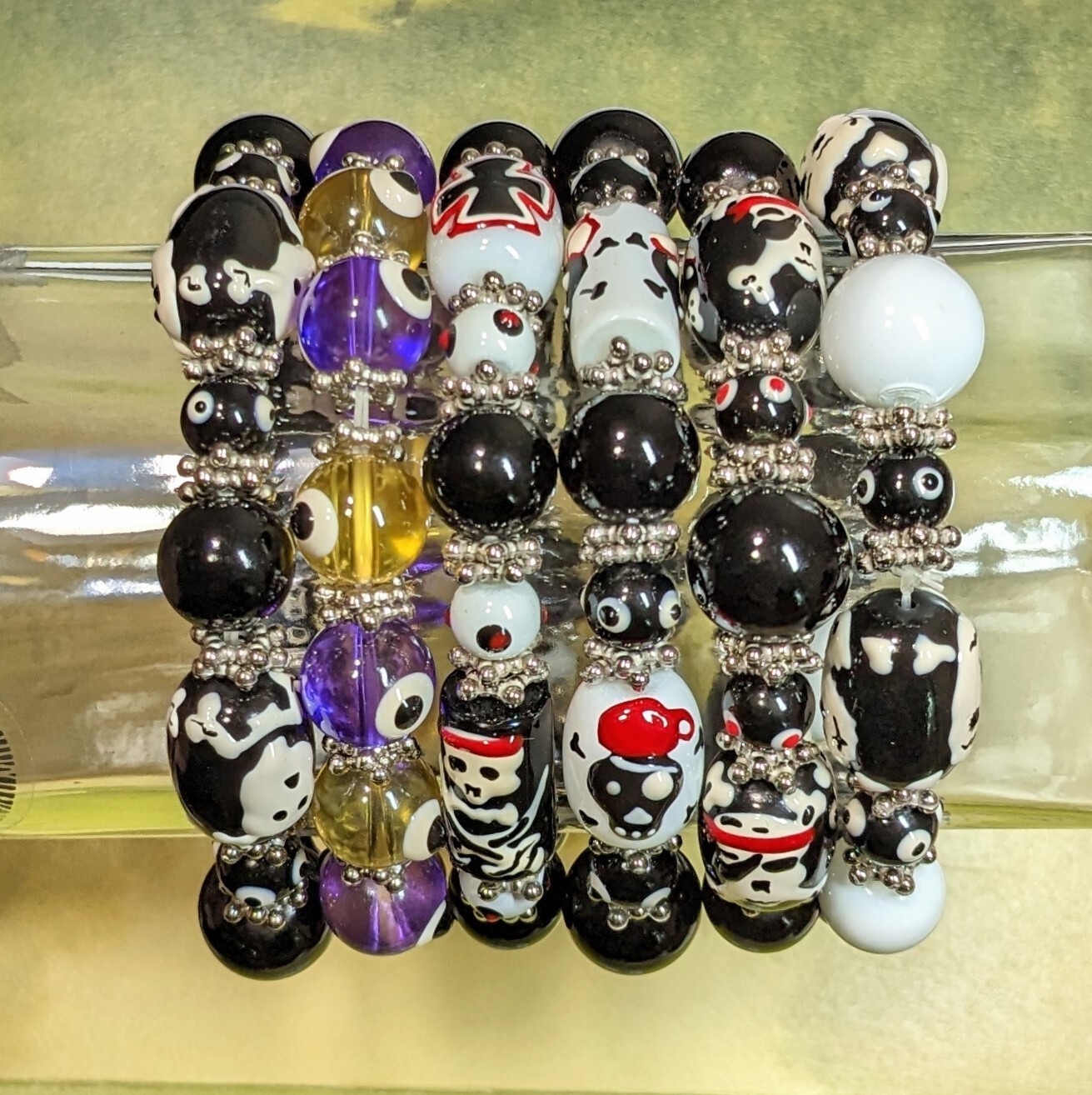 Pirate Bracelets Pirate Skull Lot of 6 Glass Beaded Stretch Bracelets Halloween