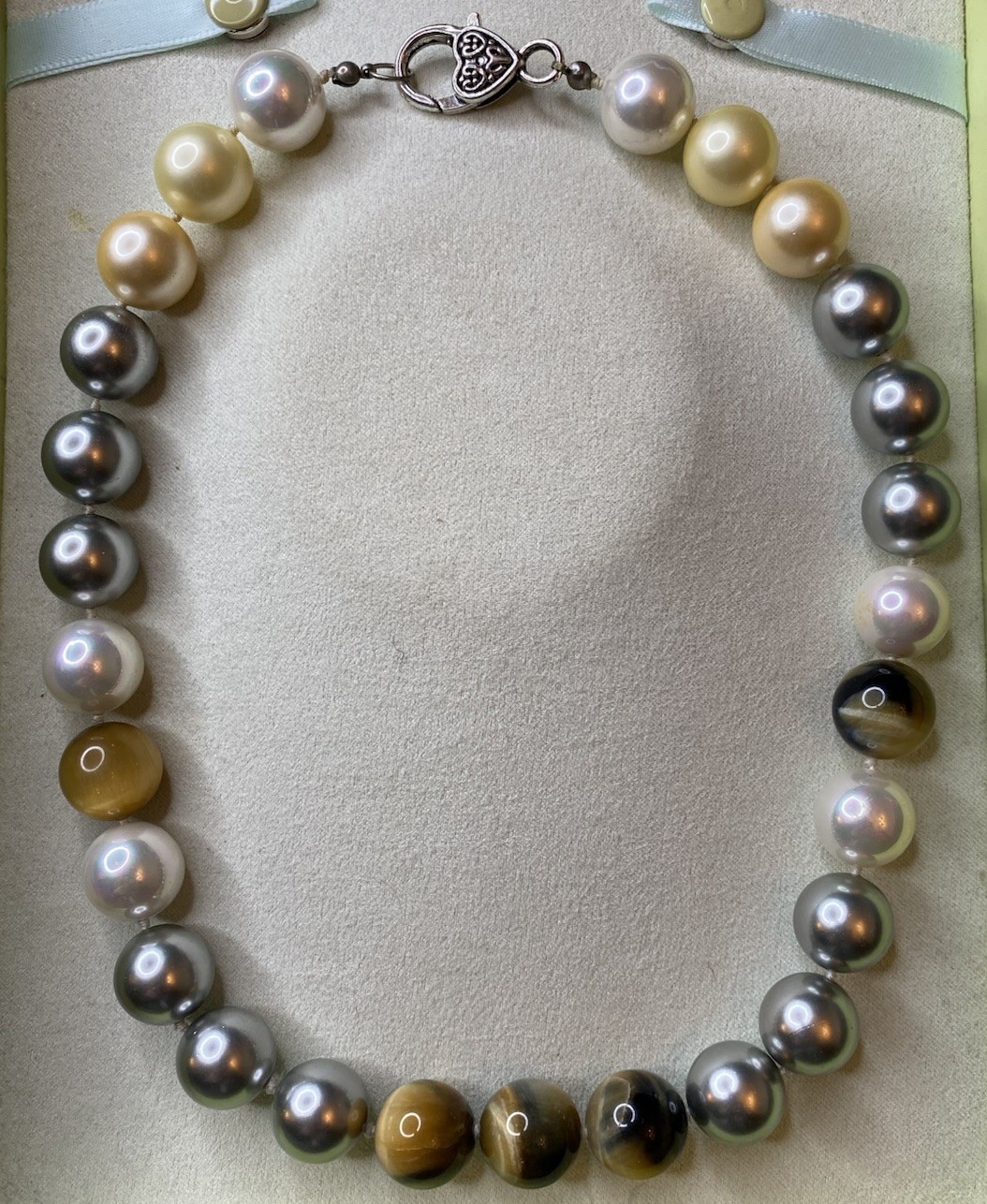 Glass White Gray Pearls & Tiger’s Eye 14mm Beads Knotted Necklace 16”