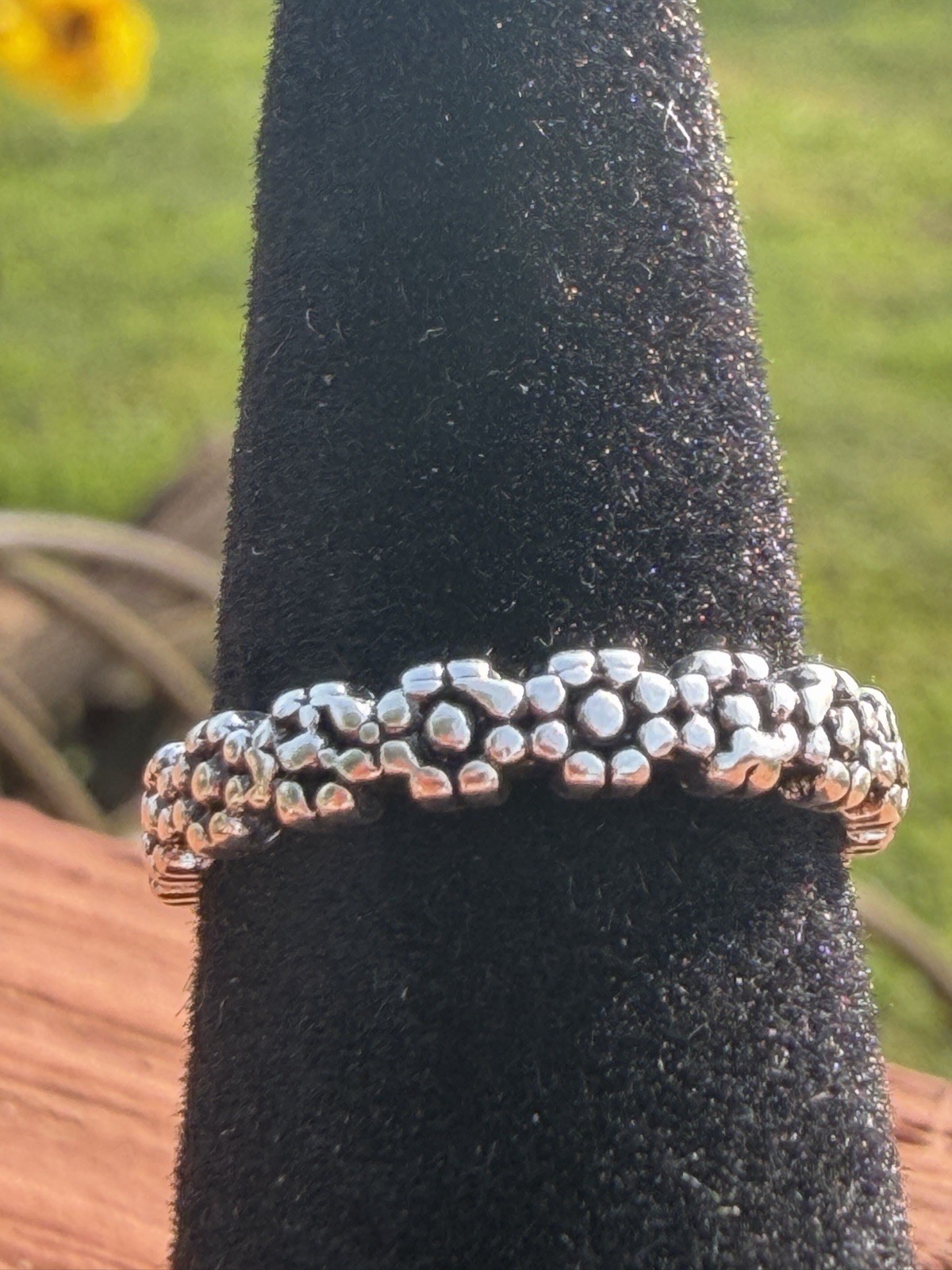 Silver Tone Pebbled Beaded Band Ring Size 7 3mm Metal No Stone