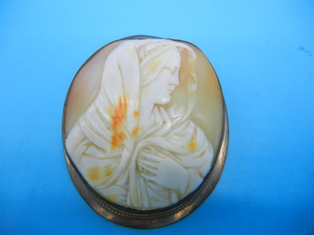 Antique or Vintage Cameo Brooch Pin Pendant Carved Shell Virgin Mary Madonna