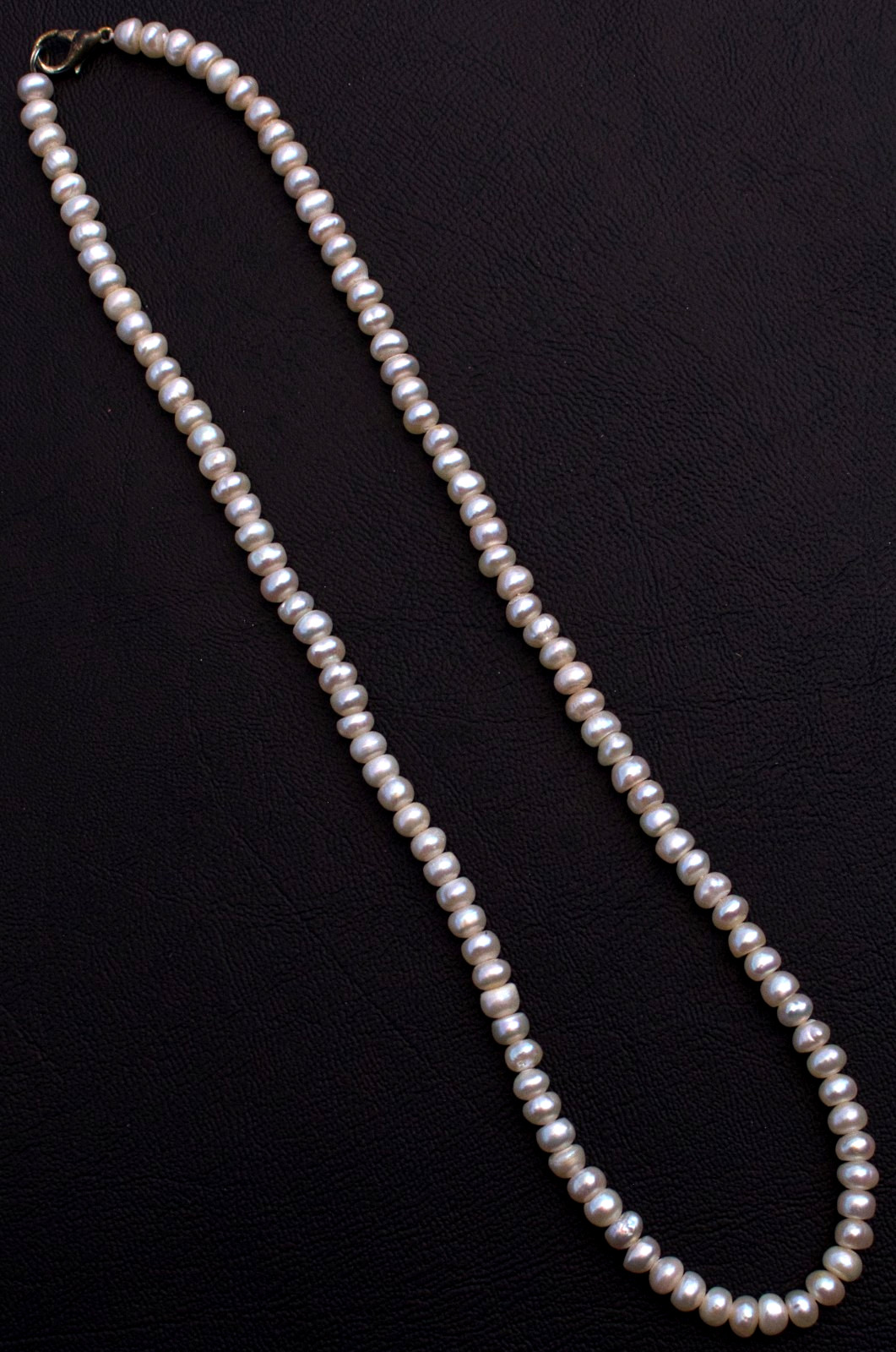 Off-white Cultured Pearl 16.5″ Necklace