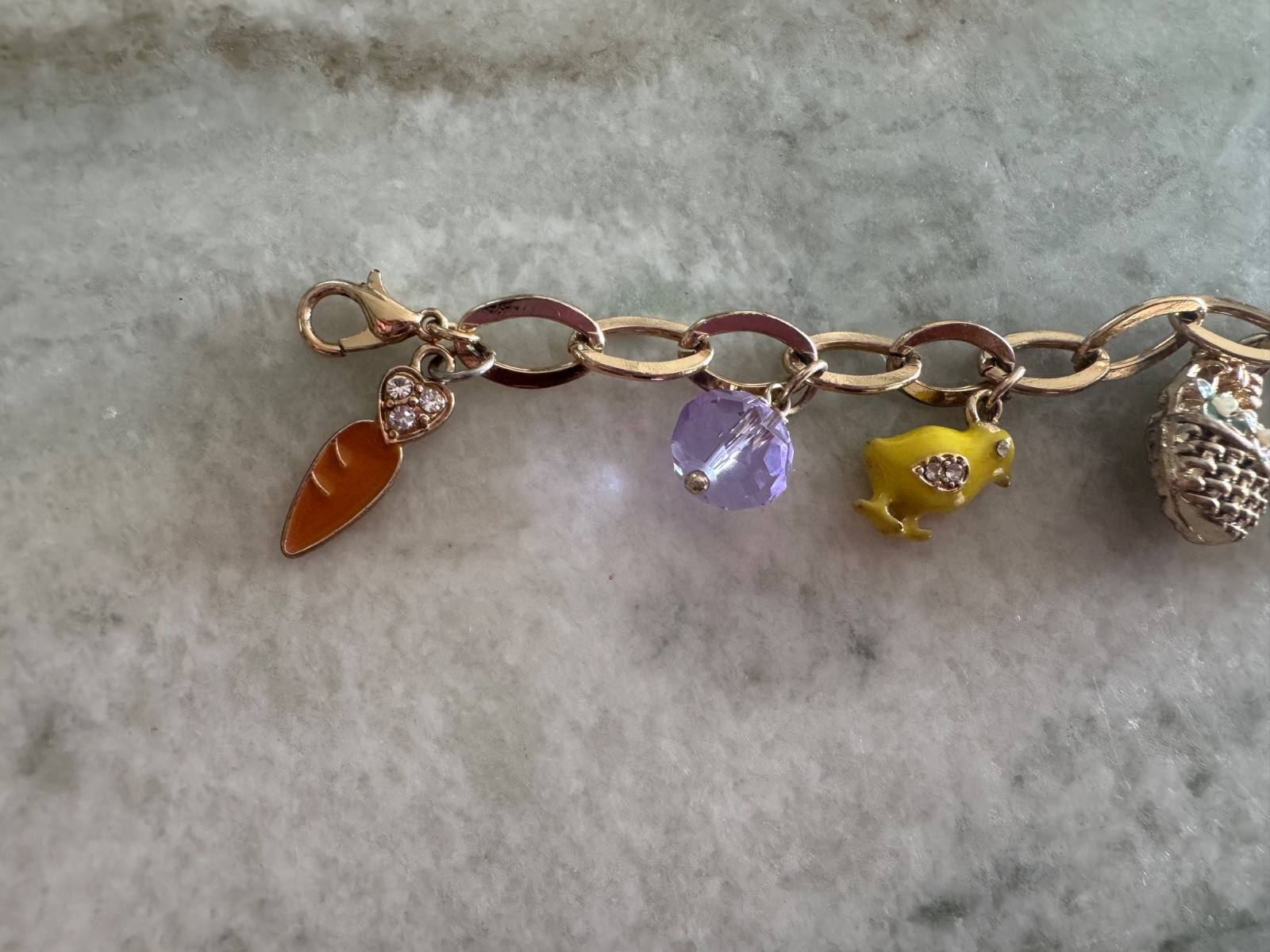 Easter Charm Bracelet 8.5” – 7 Easter-Themed Charms – Very Good Condition