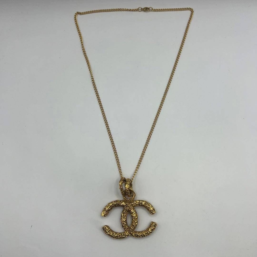 CHANEL Coco Mark Lava Stone Design 93A Necklace Gold Metal Charm Chain 54cm