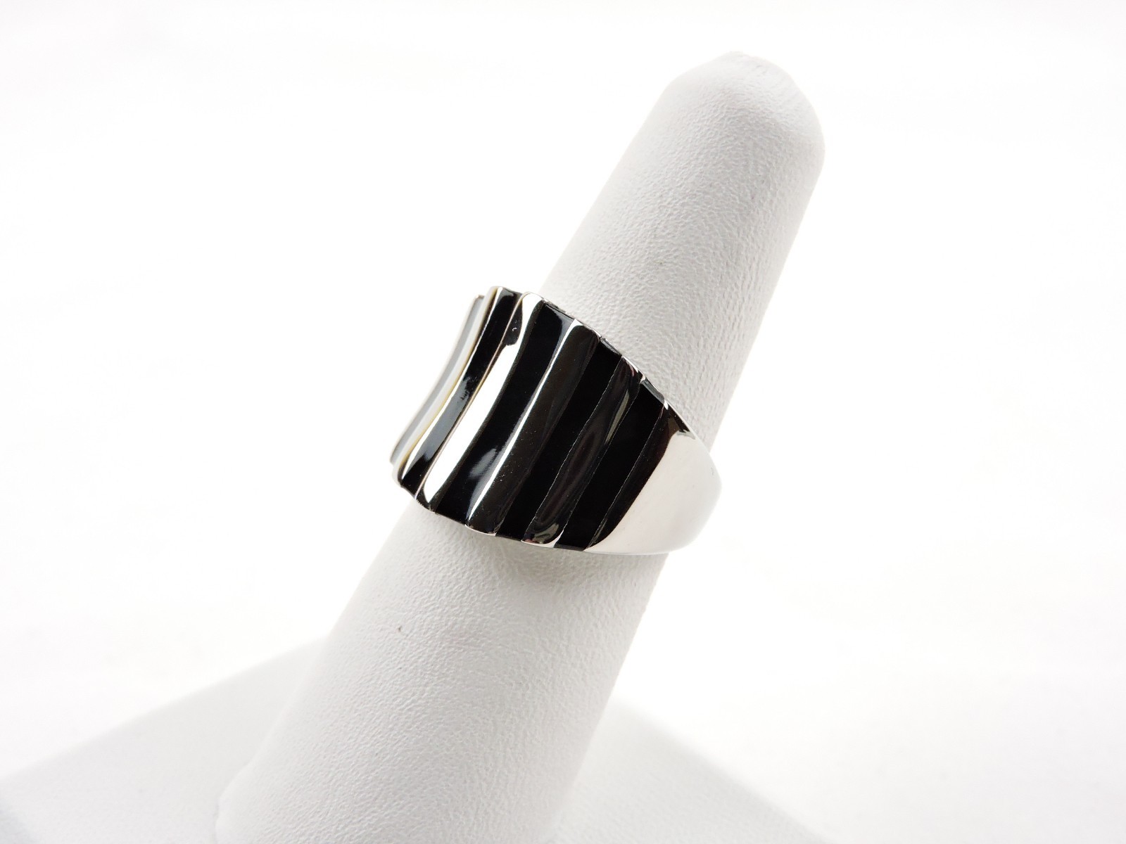 Stainless Steel Wide Band Ring With Black Accents – Free Gift Packaging