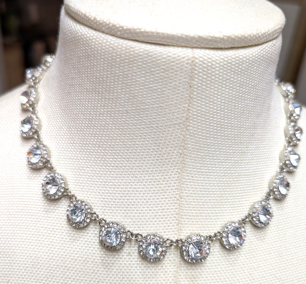 Vtg Single Strand Choker Necklace Large Rhinestones Encircled By Smaller Ones