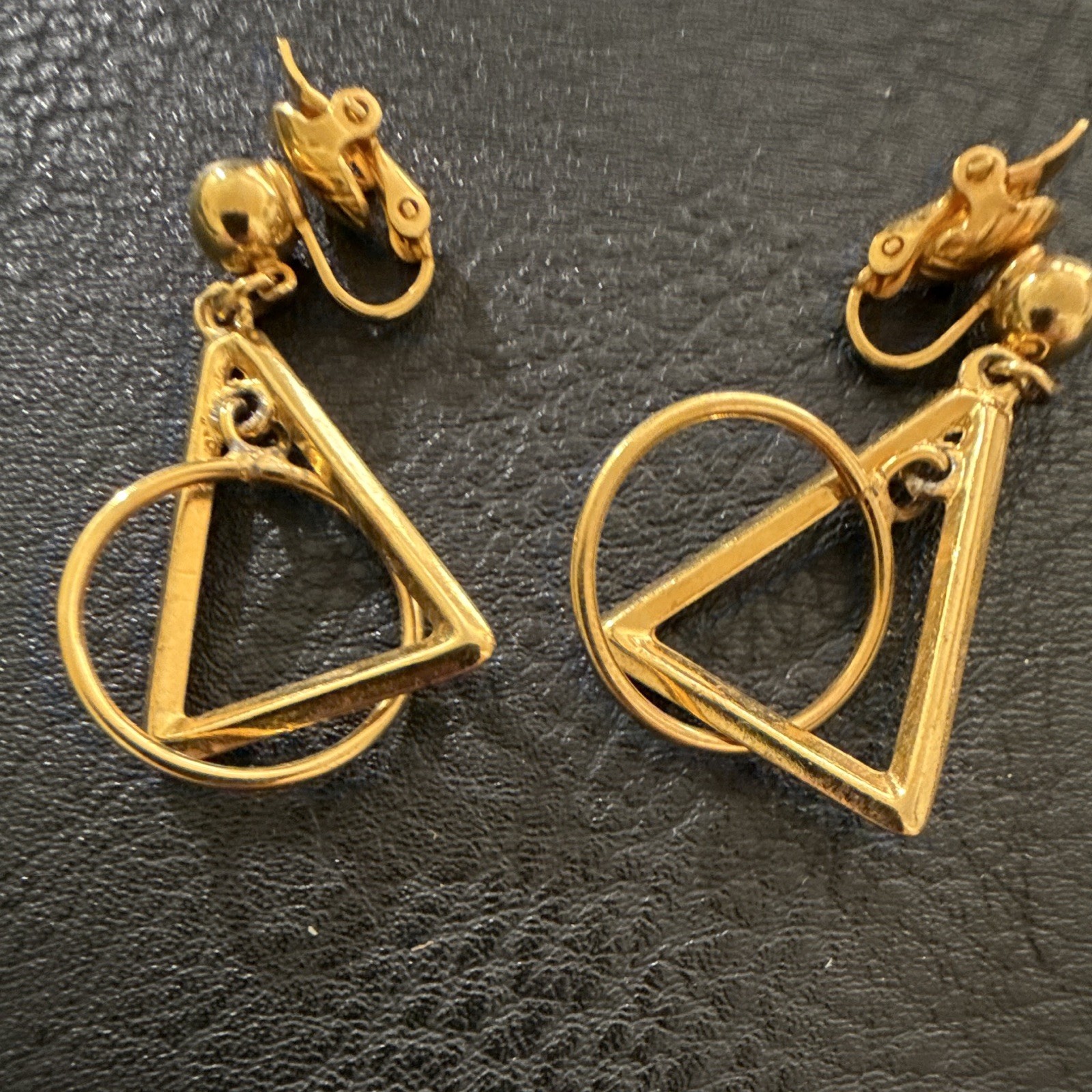 Gold Tone Geometric Triangle Circle Clip-On Dangle Drop Earrings Metal No Stone