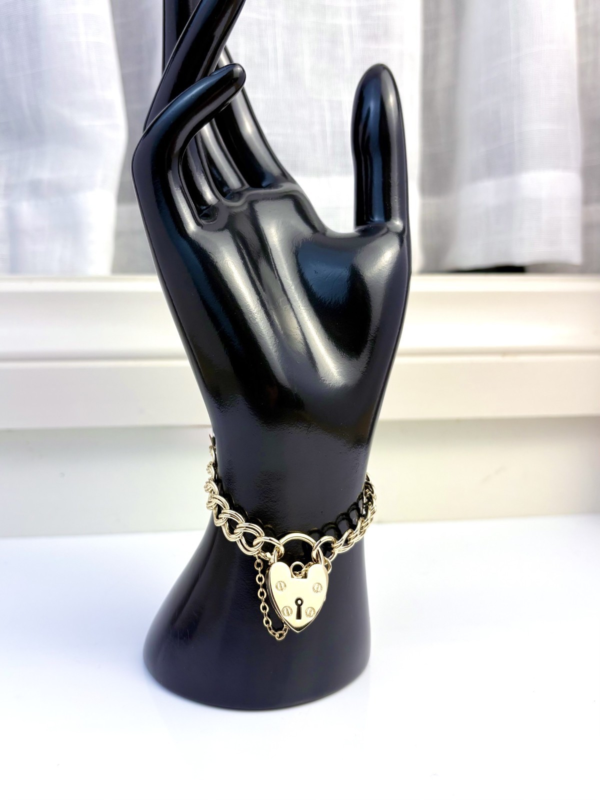 18K GL Solid Double Link Gold Bracelet with Classic Antique Style Heart Padlock