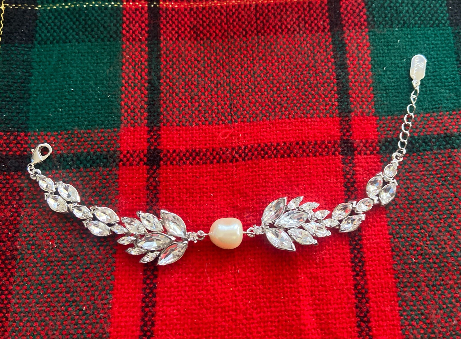 Vintage Camrose & Kross Audrey Hepburn Rhinestone & Pearl Bracelet NWOB