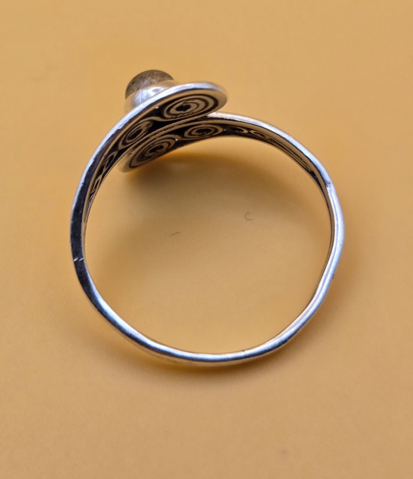 Silvertone Filigree Wire Round Abalone Shell Ring Size 7.25 To 7.5