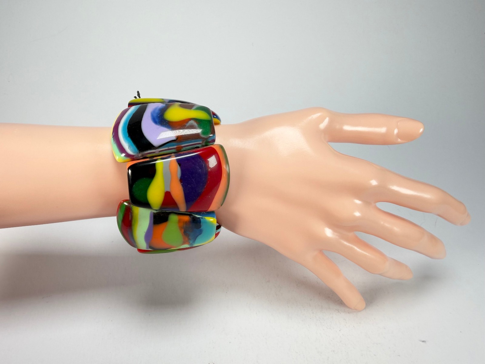 Sobral – Multi-Colour “Rimla” K Elasticated Resin Bracelet ( 004498 )