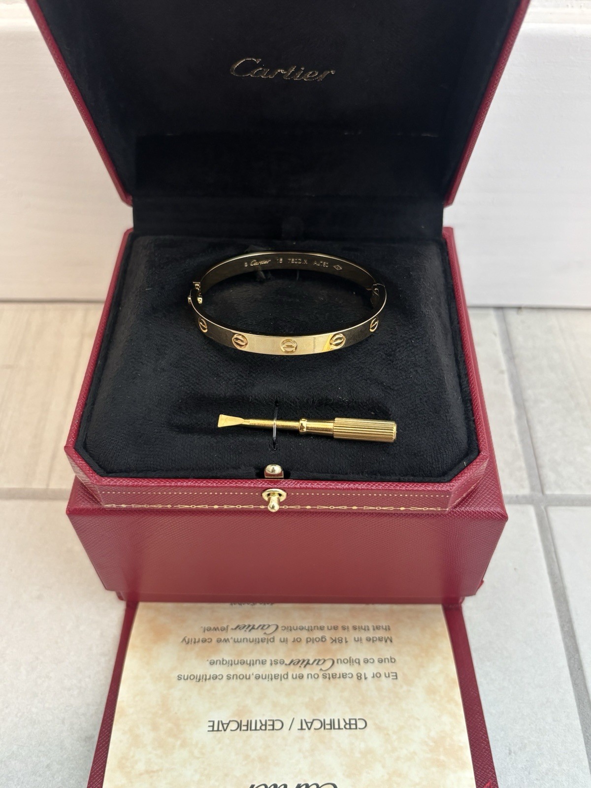 Premium Gold Tone Screw Detail Bangle Bracelet Gift Set With Box & Tool