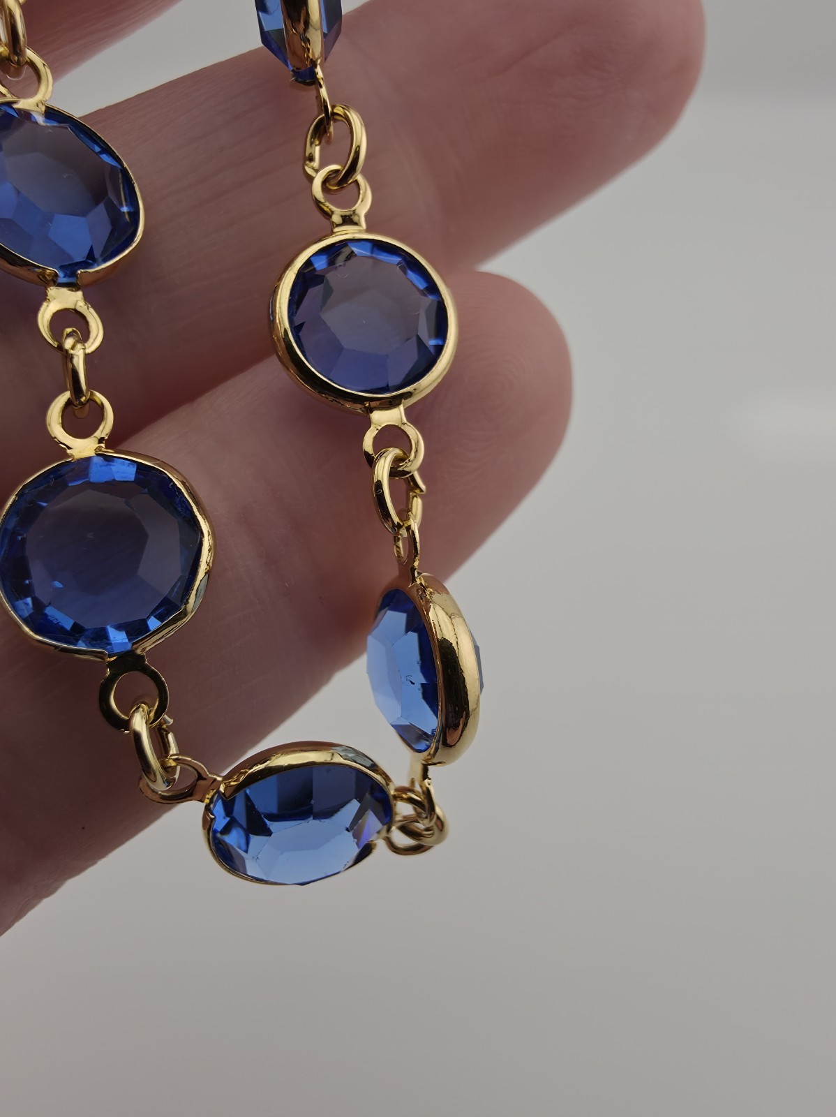 Vintage Swarovski Bezel Set Blue Stone Goldtone Bracelet Swan Mark 7.5″ Extender