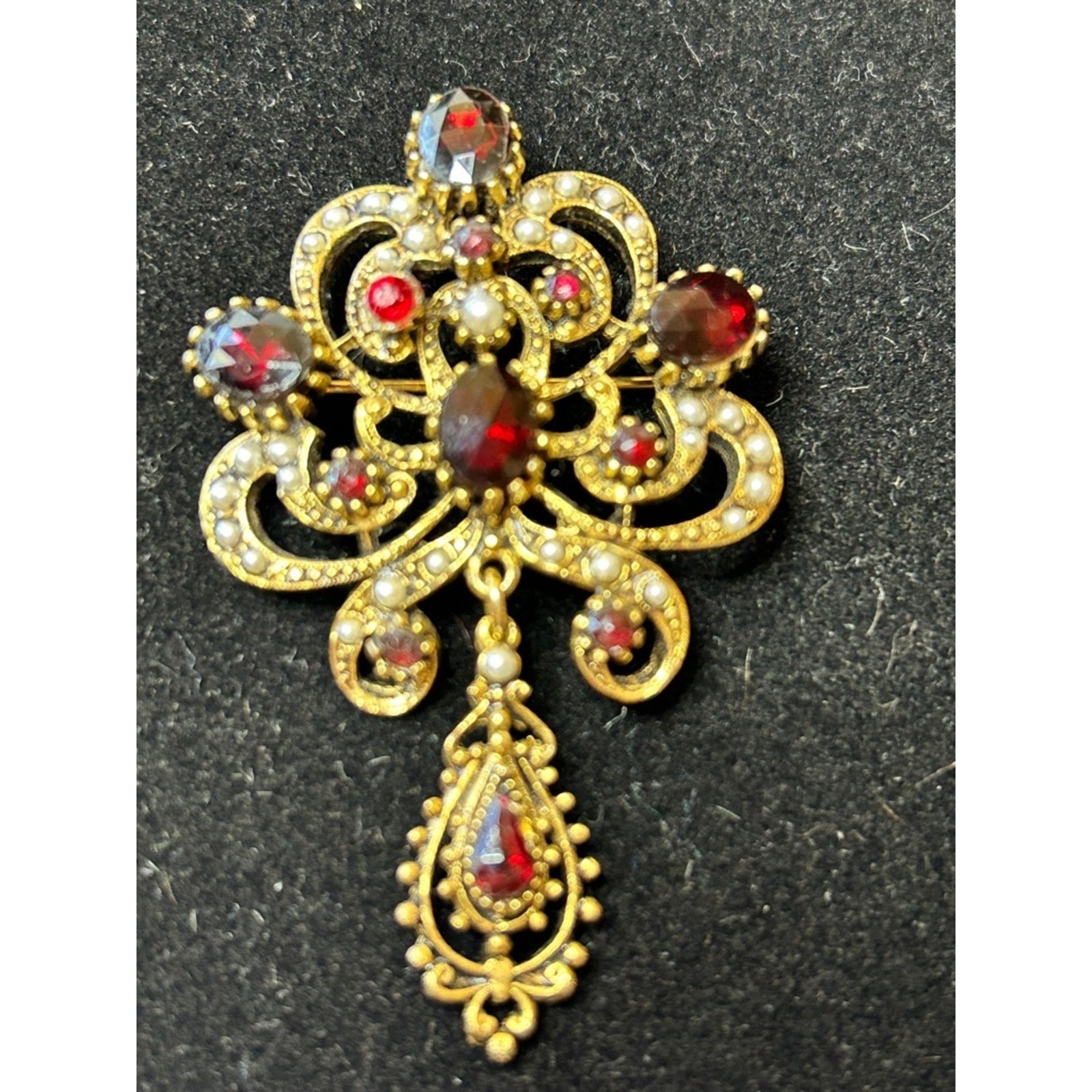 Gold-Tone Red Cabochon Filigree Pendant Brooch – Unbranded