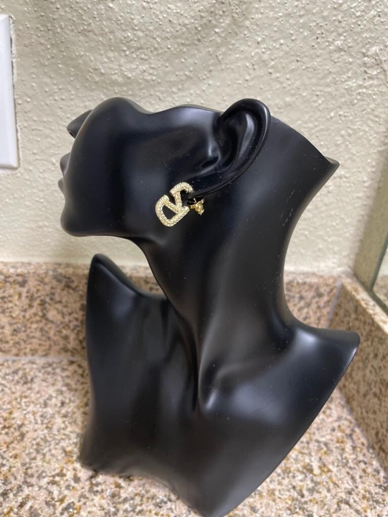 Durable, Lightweight And Long-lasting Fashion Earrings