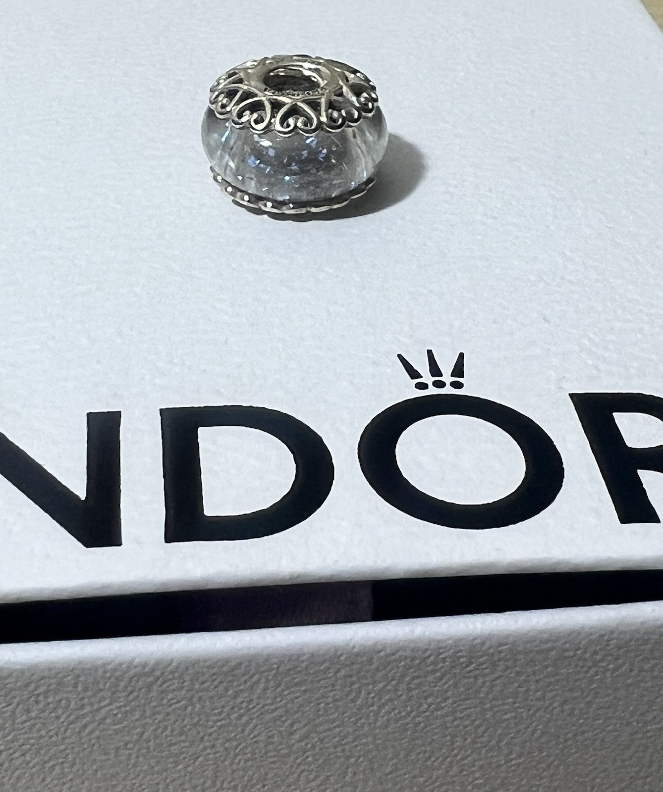 PANDORA 925 Sterling Silver Iridescent Heart Murano Glass Charm 797617