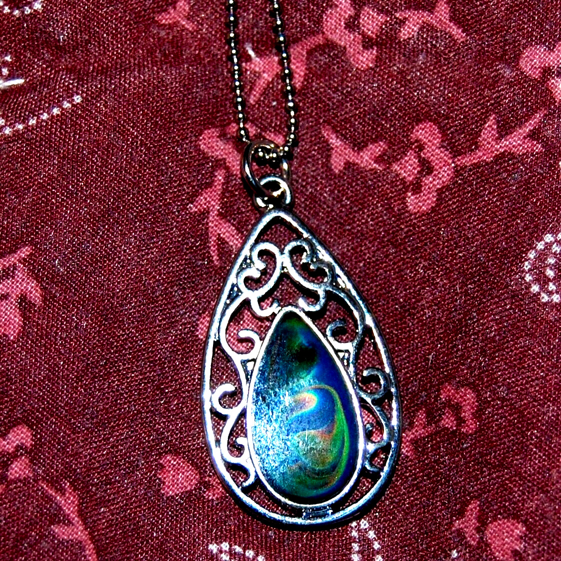 PRETTY TEAR DROP FILIGREE MOOD PENDANT NECKLACE Changes Color #E9 SHIPPED FAST!