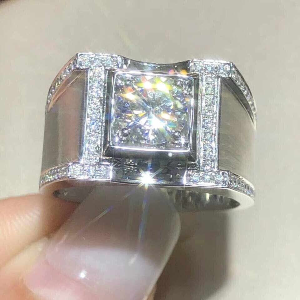 Round Cut Simulated Diamond Men’s Stunning Wedding Ring In 14K White Gold Plated
