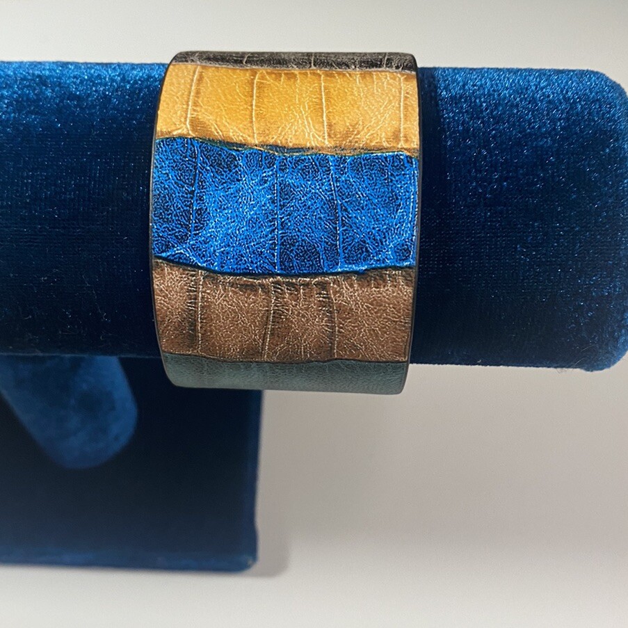 Story By Davinci Colorful Wrap Bracelet Faux Leather Snap Closure 8” Adjustable