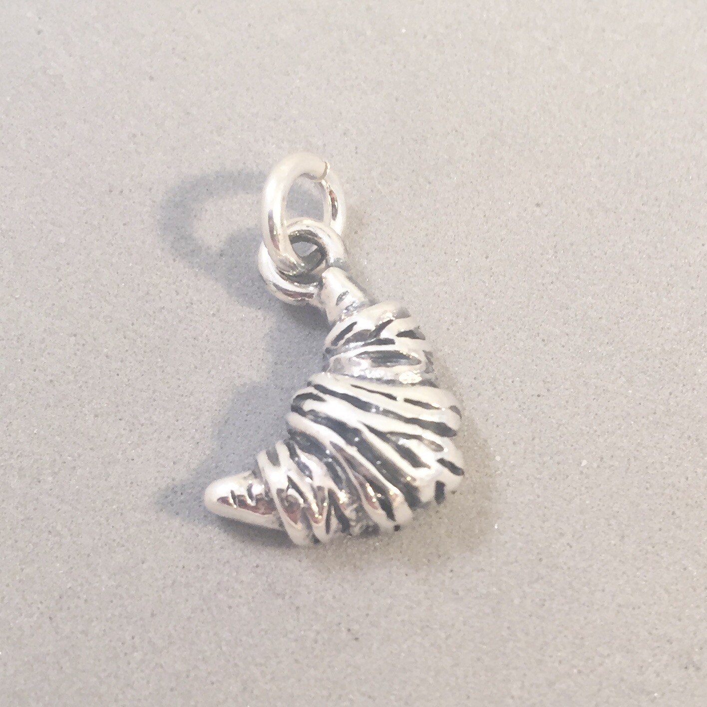 .925 Sterling Silver 3-D CROISSANT CHARM NEW Paris French Pastry Food 925 KT17