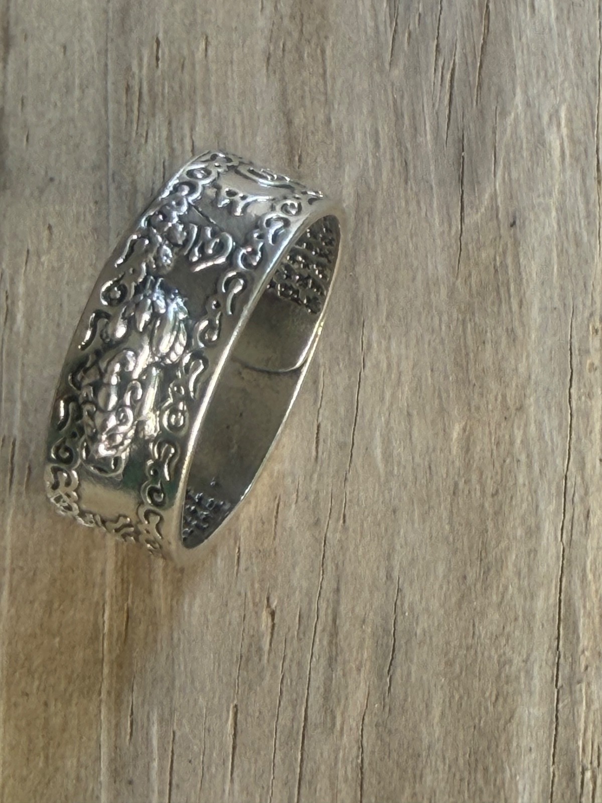 Feng Shui Pixiu wealth ring