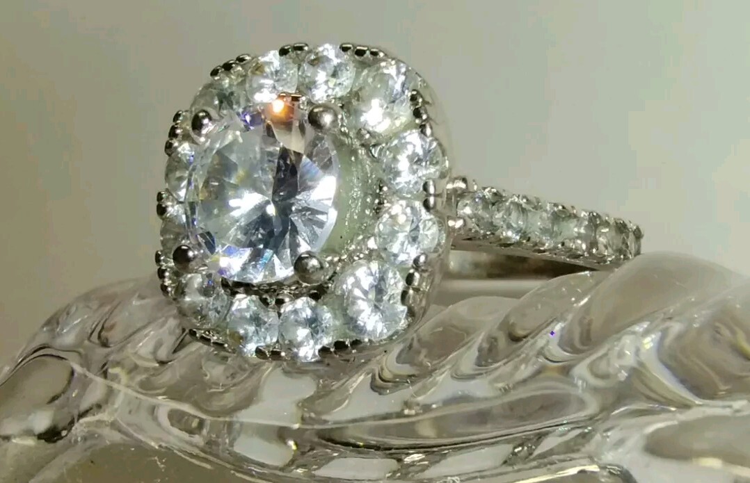 Kays Jewelers Halo Setting Fashion Jewelry Ring Zirconia Womens Size 7