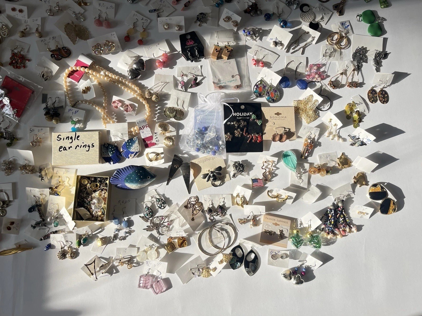 Mixed Fashion Jewelry Lot Mostly Earrings – 300+ Pairs – 5lbs