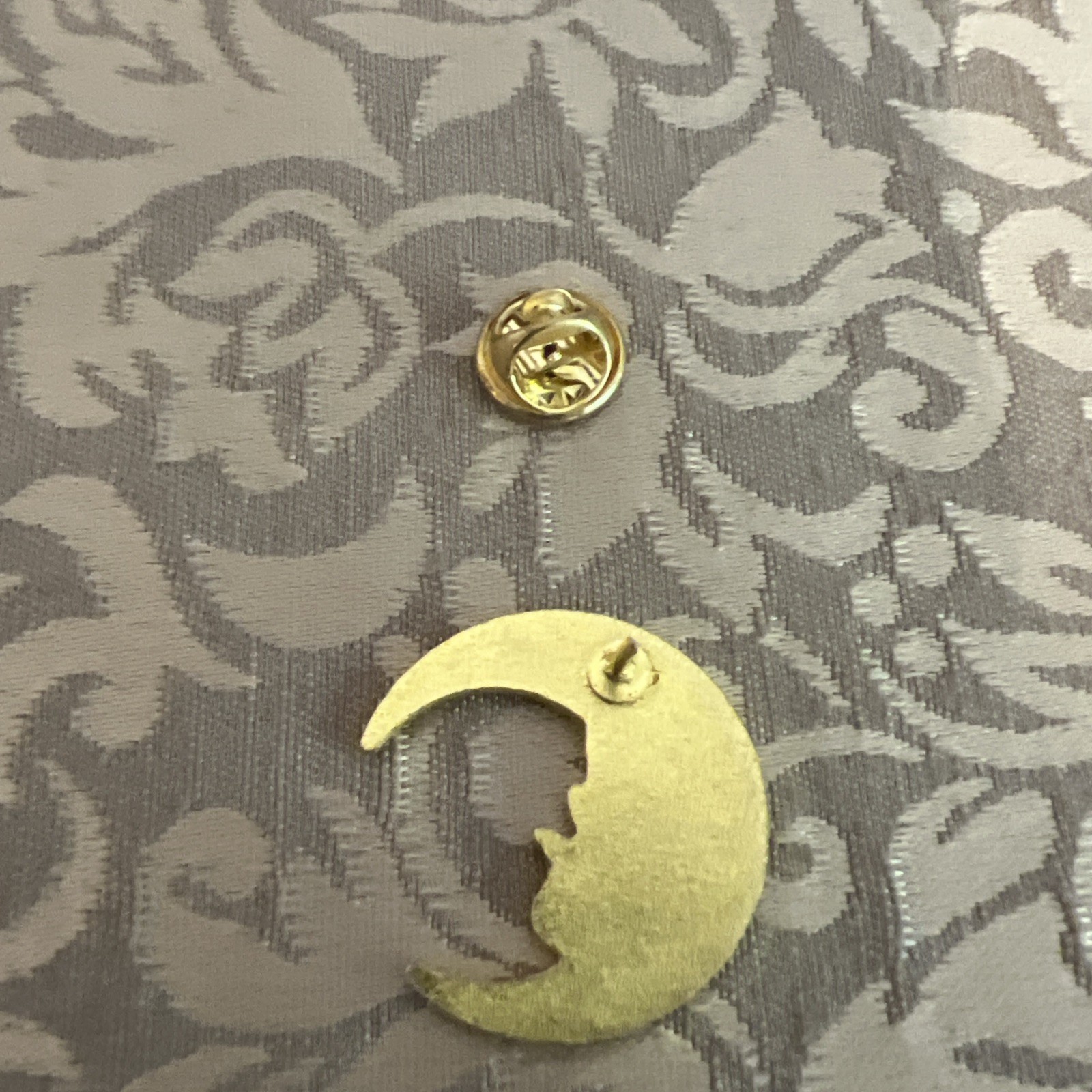 Enamel Pin Crescent Moon Night Outdoors Brooch Backpack Camping Hiking Tent