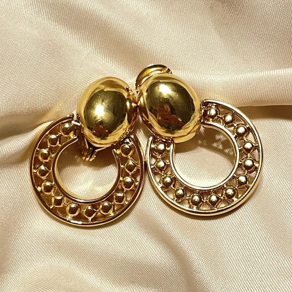 Vintage Monet Gold Tone Round Dotted Circle Hoop Dangle Drop Clip-On Earrings