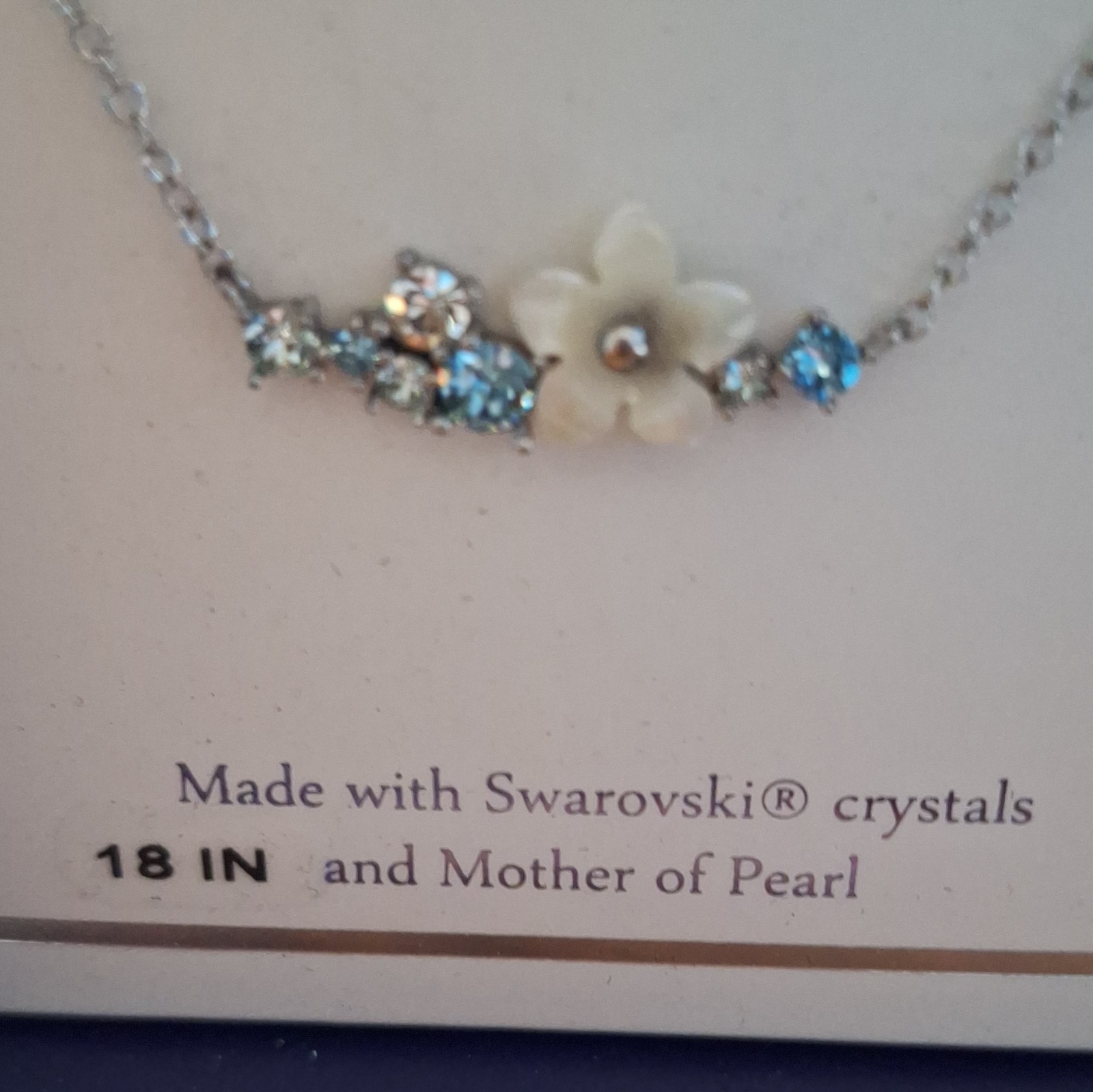 BRILLIANCE Mother of Pearl Flower Pendant Necklace SWAROVSKI Crystal Cable 18″