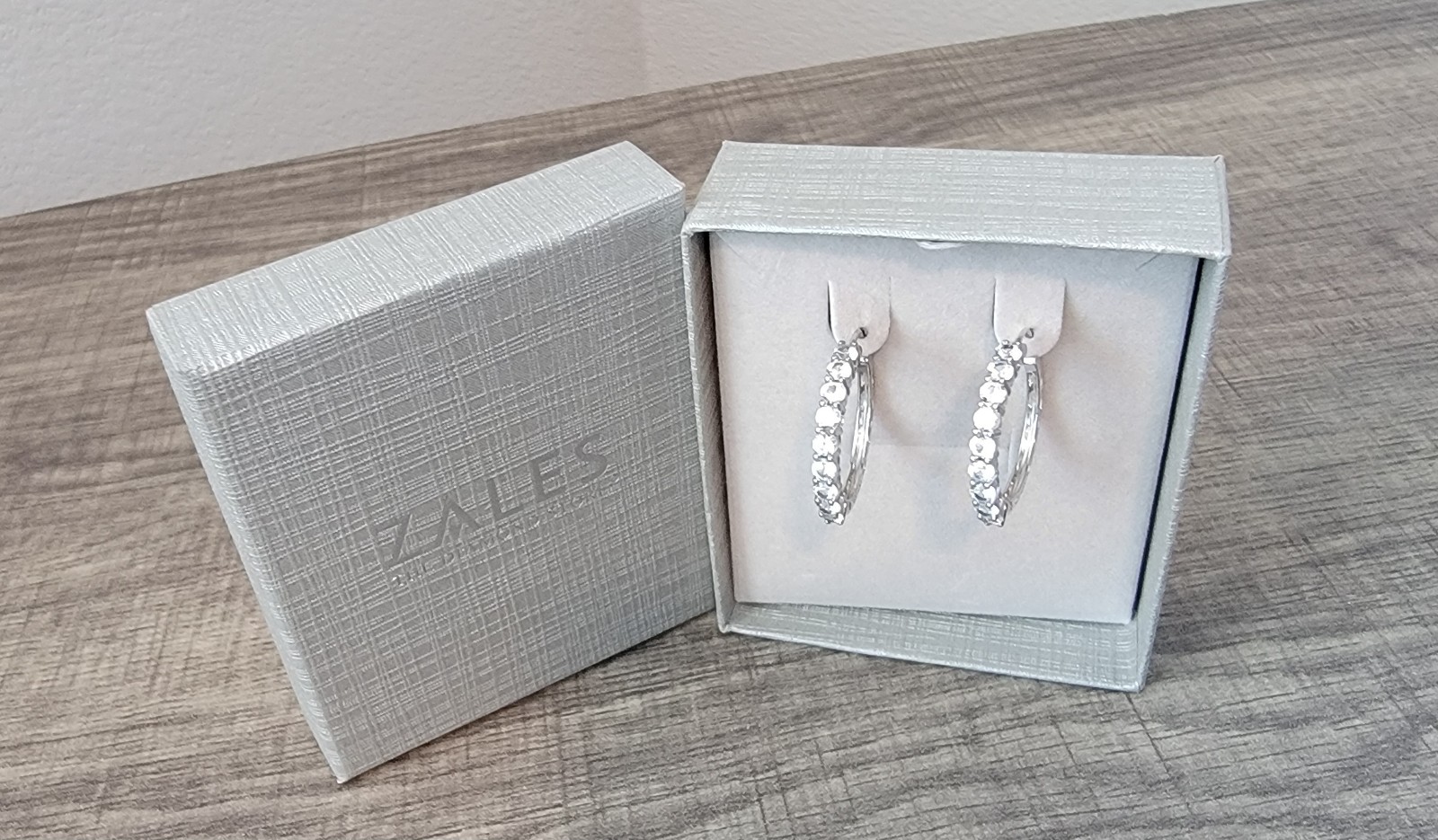 Zales Silver Tone Stacked Crystal Hoop Earrings Hinged Closure Prong Set