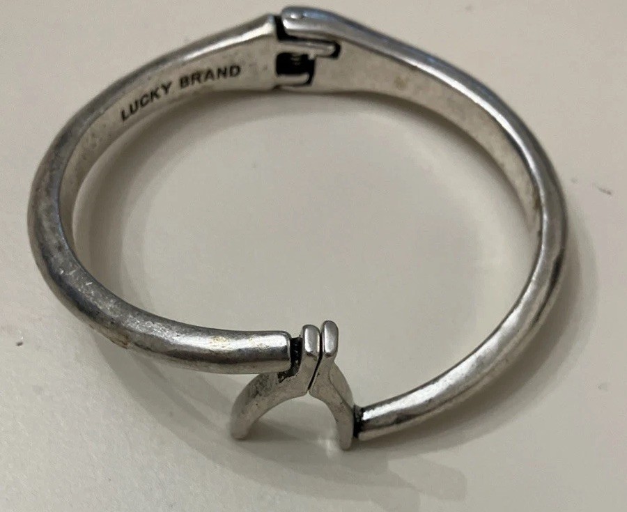 Lucky Brand Bracelet Silver Tone Wish Bone Good Luck
