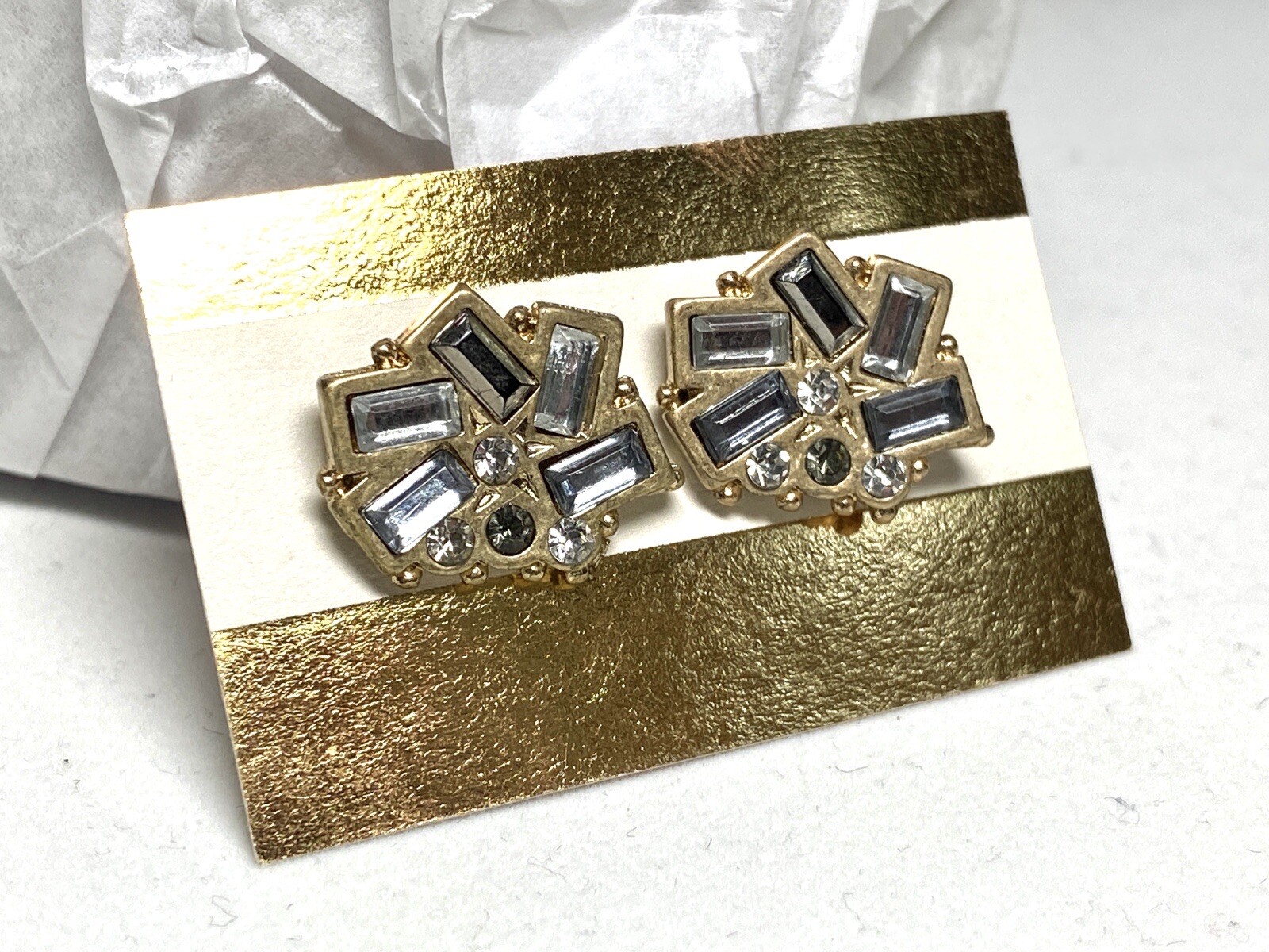 Matte Gold Tone Cluster Setting Stud Earrings Clear Gray Baguette Rounds