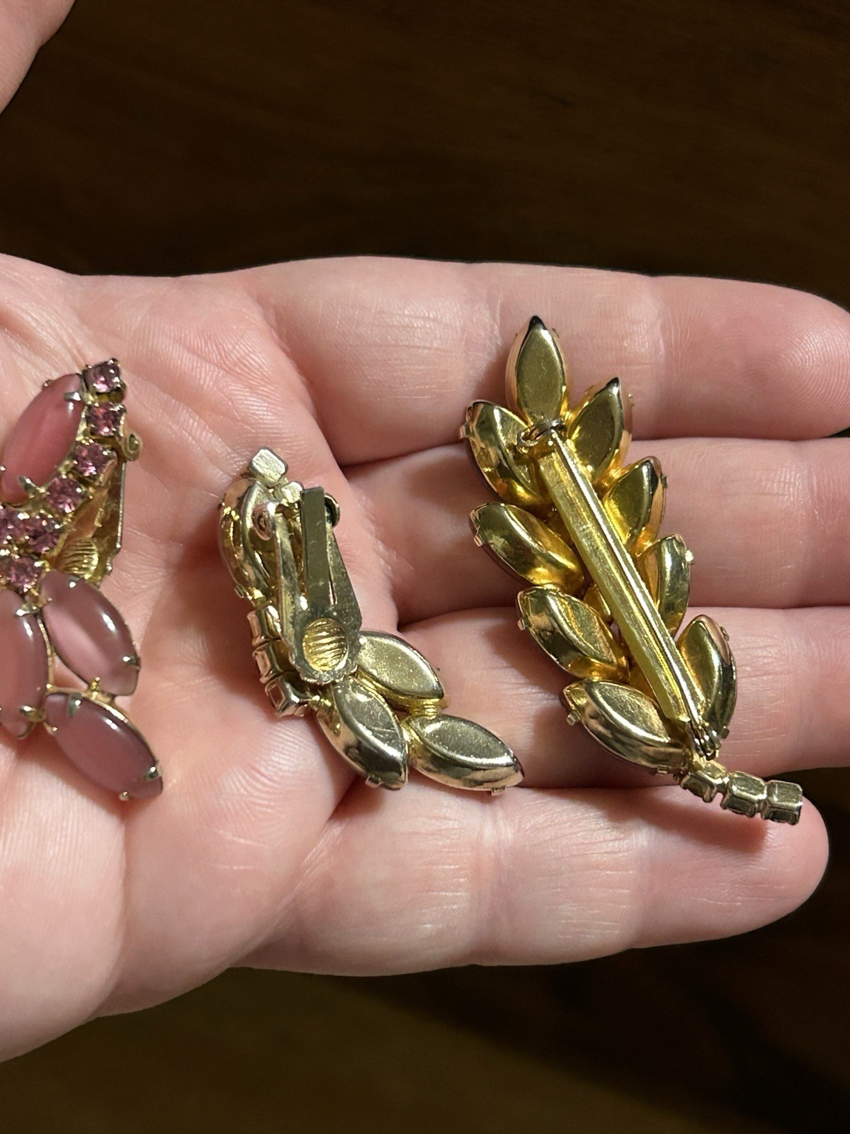 pink jewelry Vintage Brooch Pin And Earrings