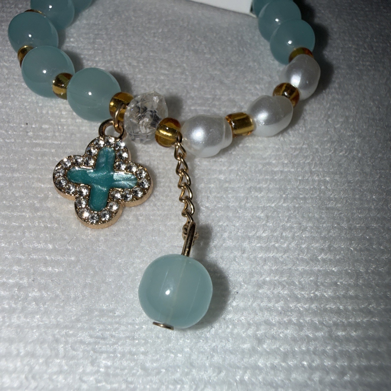 Light Green & white Expandable Bracelet With Dangle Ball And Clover