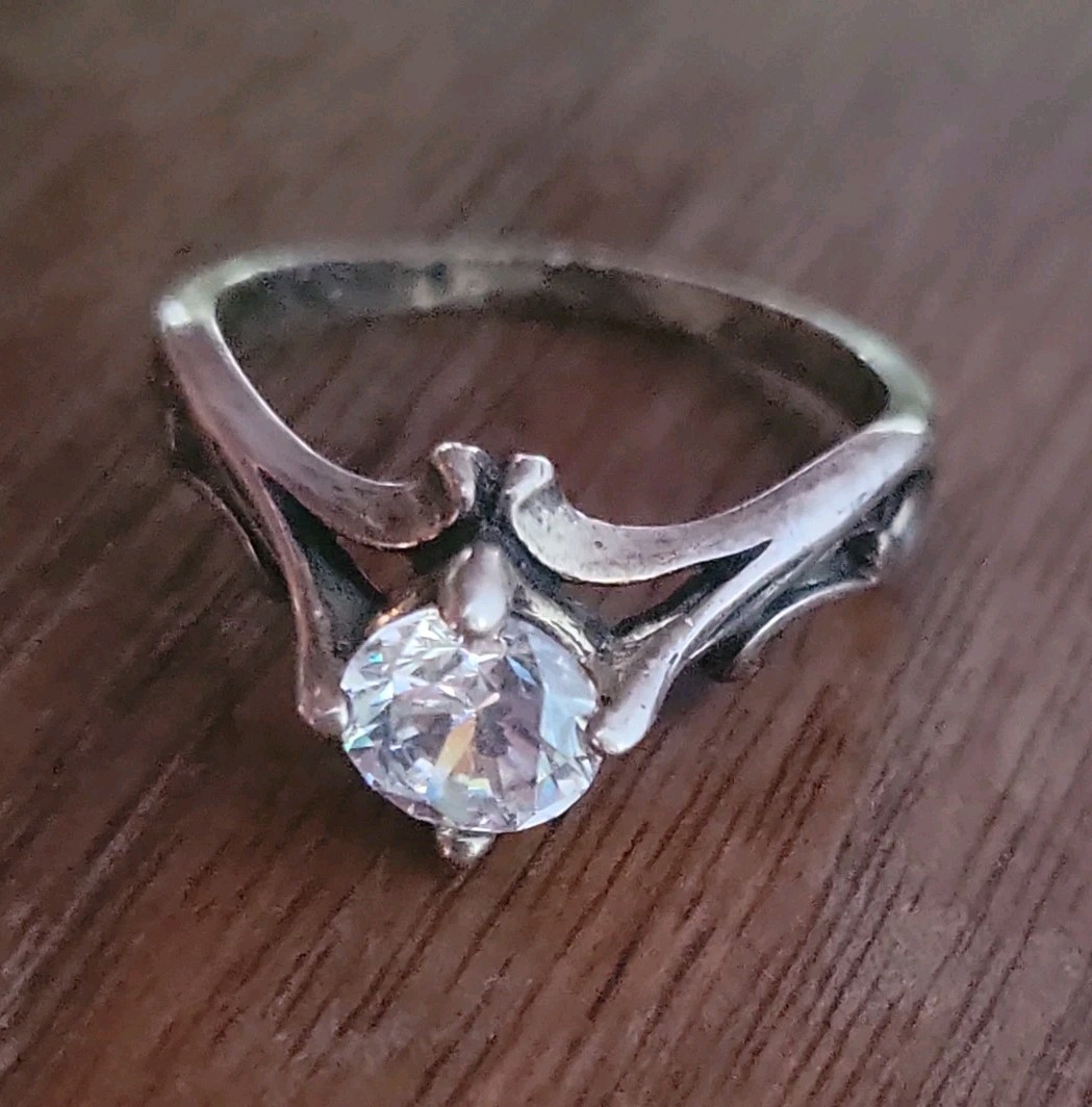 KABANA Sterling Silver & Diamonique Cubic Zirconia Solitaire Ring Size 6.5